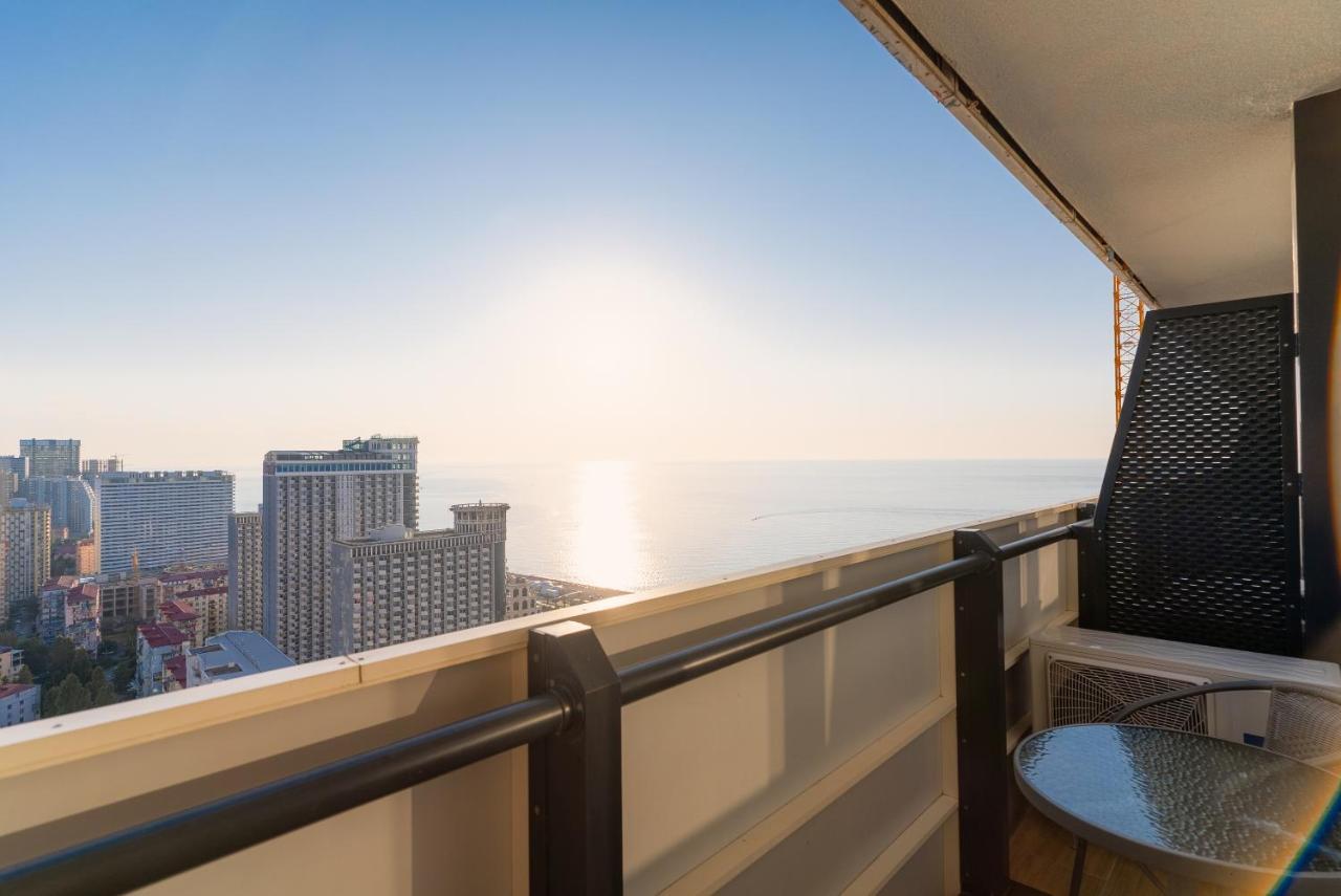 Grand City Apart-Hotel Batumi Exterior photo